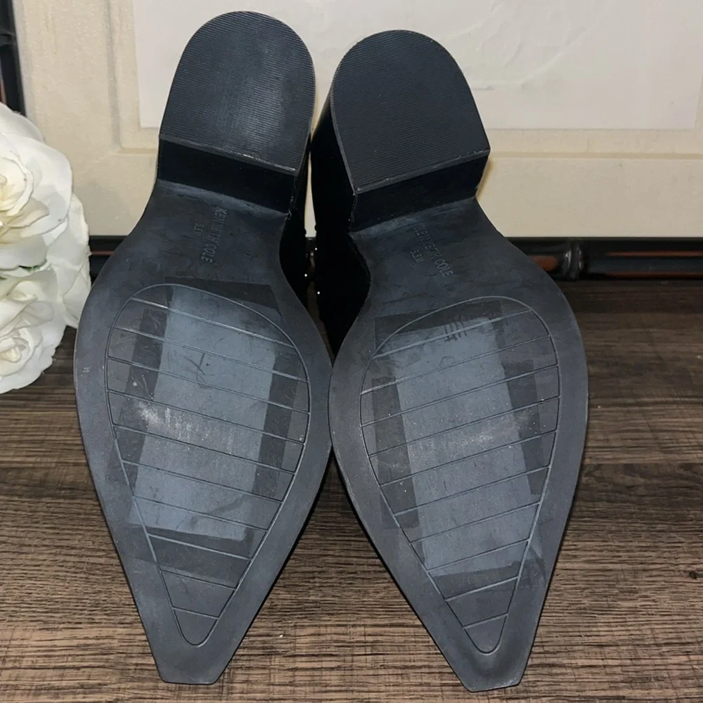 Kenneth Cole Bynona /West Side Studded Leather Western Black Booties EUC sz 5.5